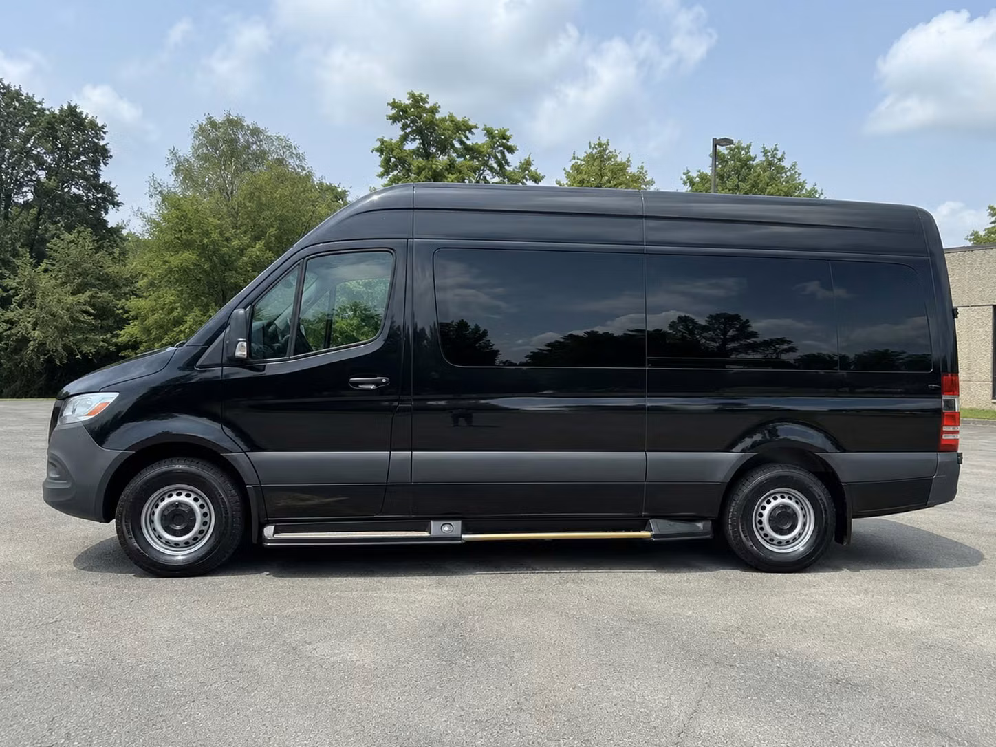 ames airport transportation