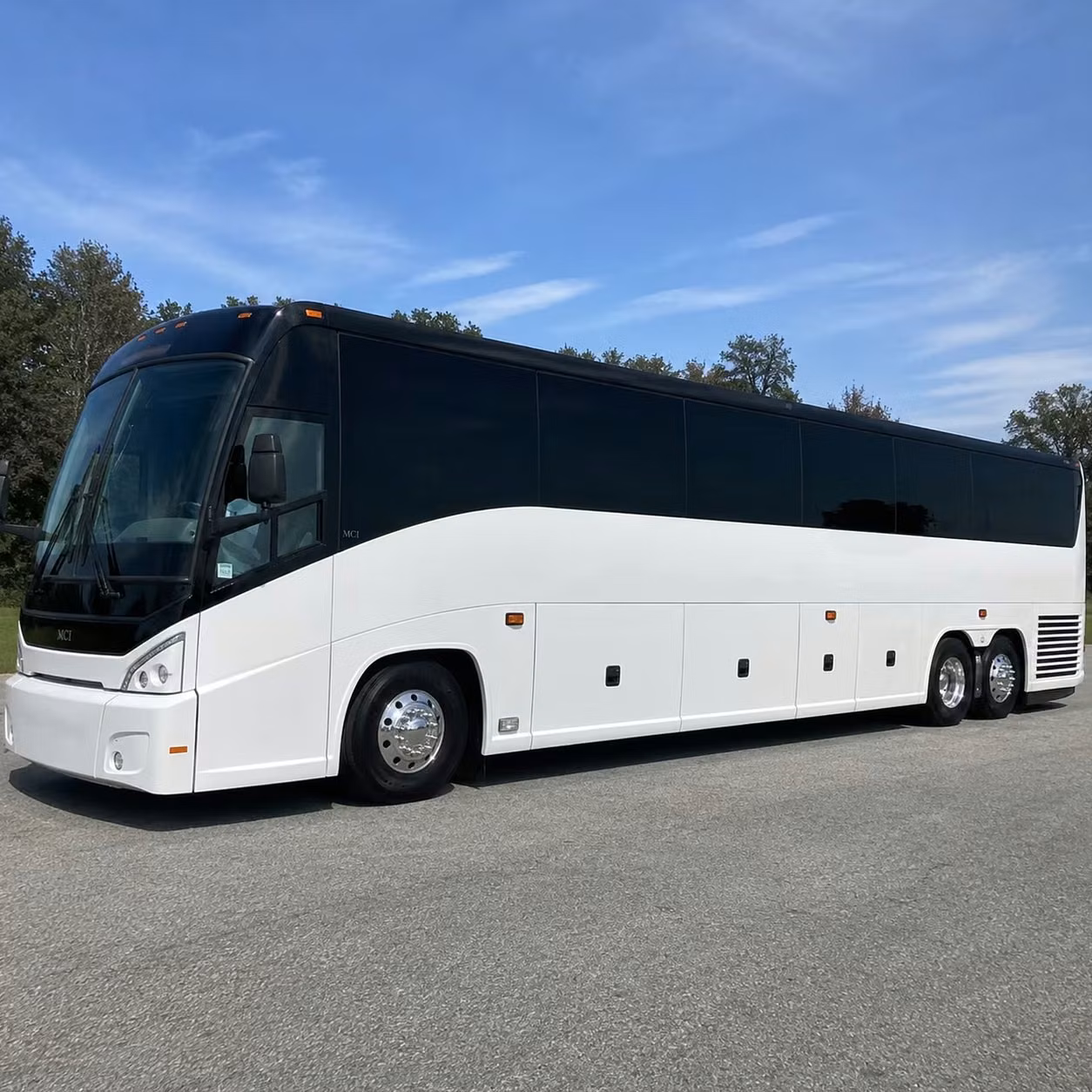 shuttling iowa state university groups to des moines international airport