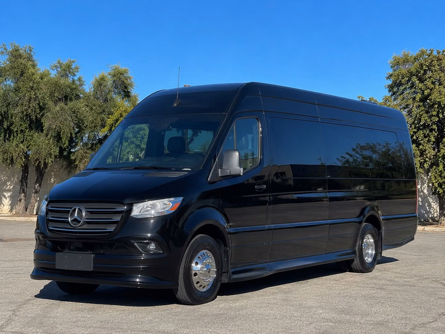 transportation serving ames and nearby cities